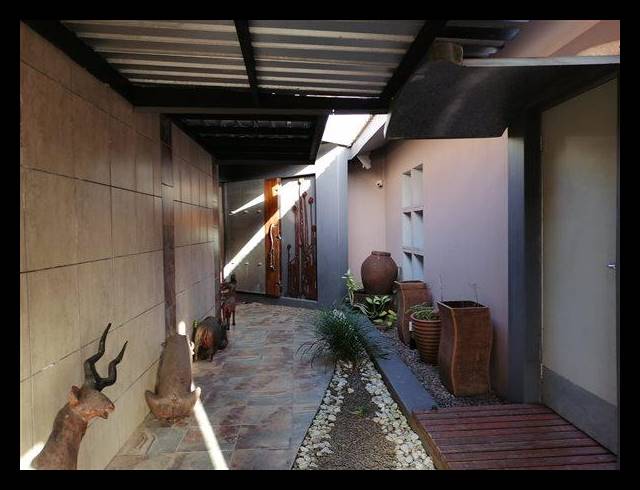 3 BEDROOM HOUSE FOR SALE IN MEER EN SEE